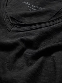 Miles V-Neck - Black John Varvatos