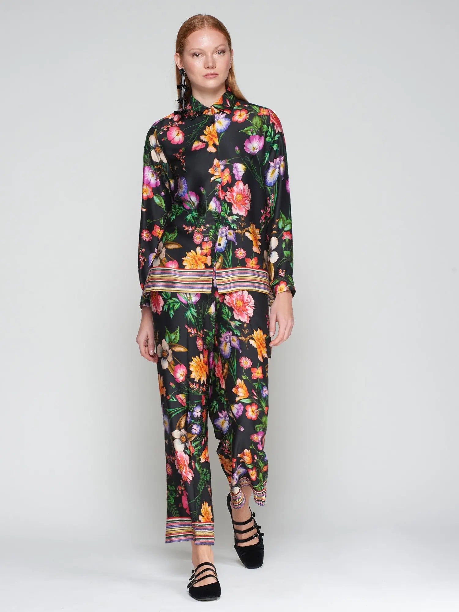 Lucia Black Floral Print Trousers Vilagallo