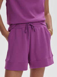 Atrium High Rise Short 4.5 - Striking Purple VARLEY