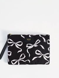 Carlota XL Pouch Bag