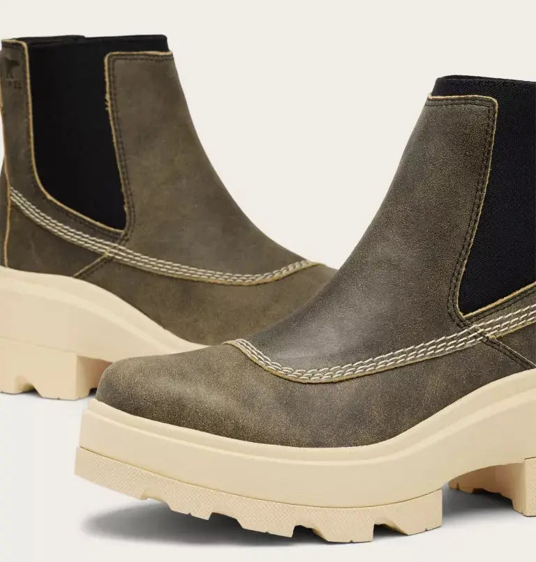 SOREL JOAN FRWD Chelsea Boot – waterproof leather detail