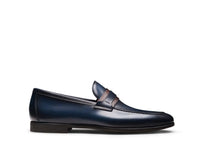 Luxury Magnanni loafer with Línea Flex construction for flexibility