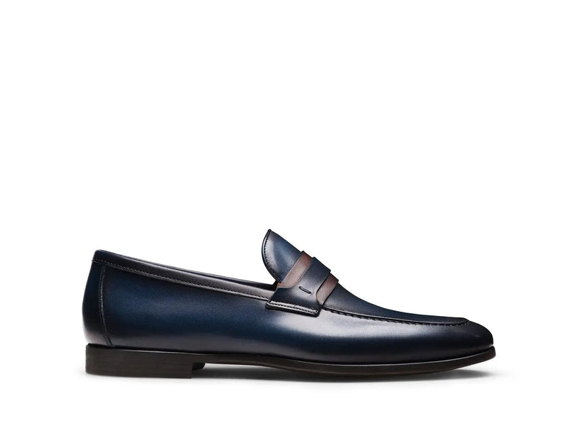 Luxury Magnanni loafer with Línea Flex construction for flexibility