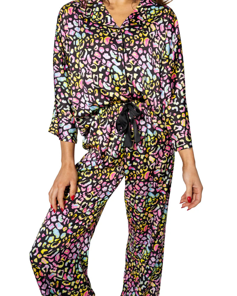 Silky Bright Animal (3/4 Sleeve w/ Pants)