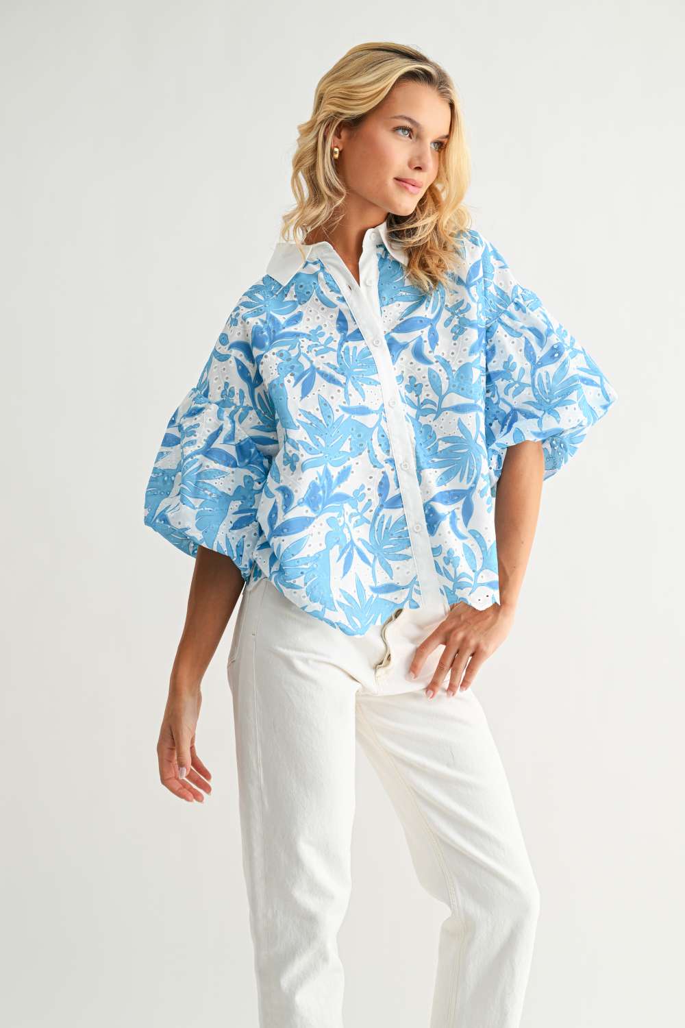 Jinny Eyelet Floral Top – Blue