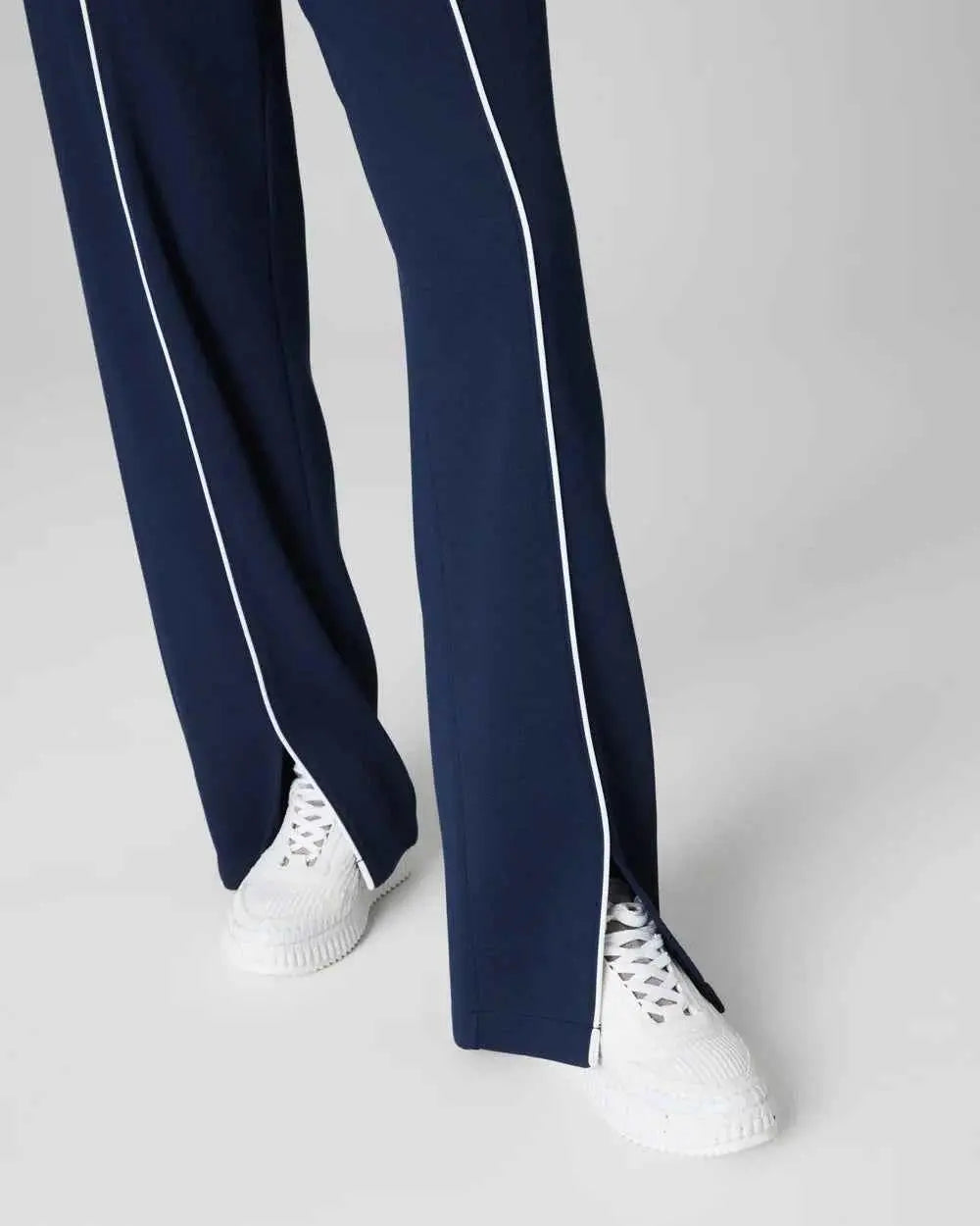 AirEssentials Pique Straight Leg Pant - Ashwood