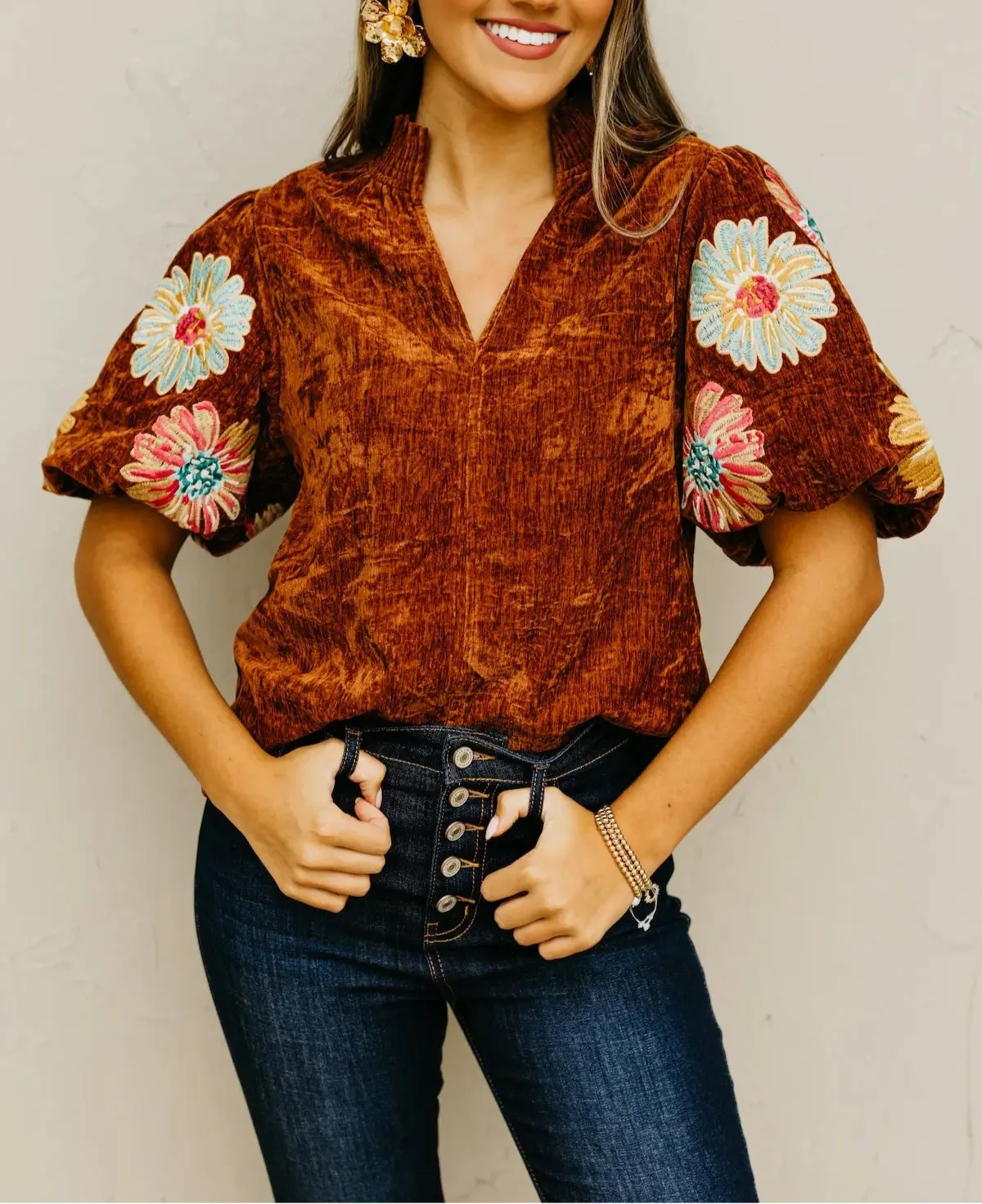 Embroiderd Floral Felt Top THML