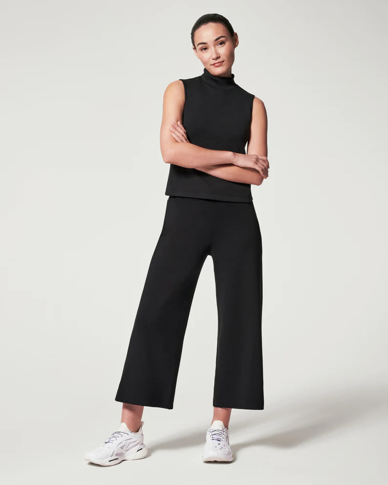 AirEssentials Cropped Wide Leg Pant - Very Black - Lansky Bros.