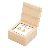 Treasure Box Earrings - Golden Shadow: Material