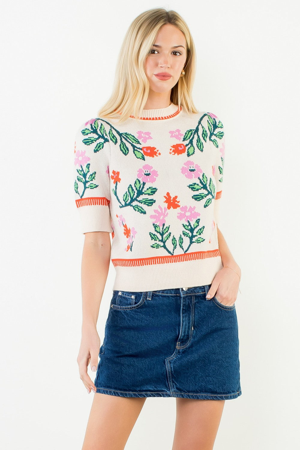 Short Sleeve Floral Detail Knitted Top