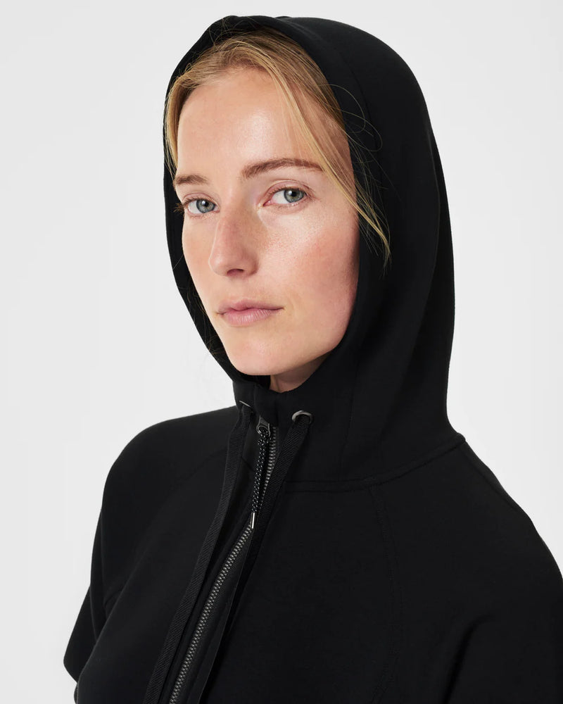 AirEssentials Full Zip Hoodie - Very Black