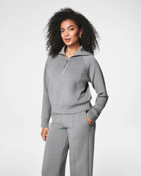 AirEssentials Half Zip - Medium Heather Grey