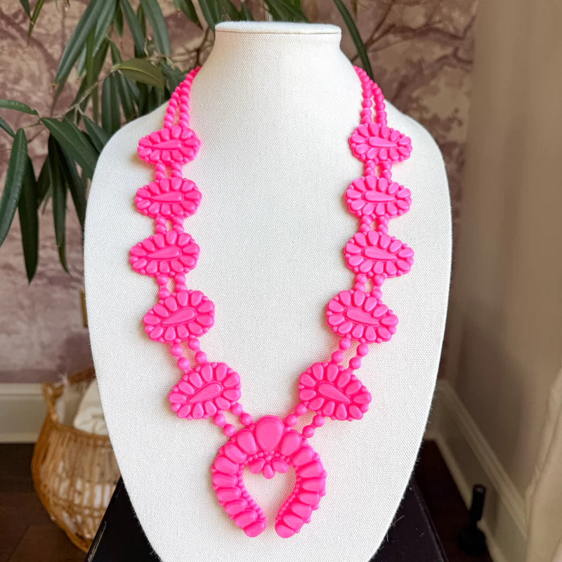 Golden Hour Necklace in Flamingo Pink