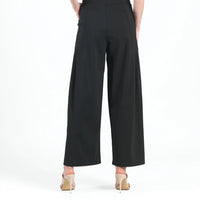 Pleated Wide Leg Pocket Pant - Khaki