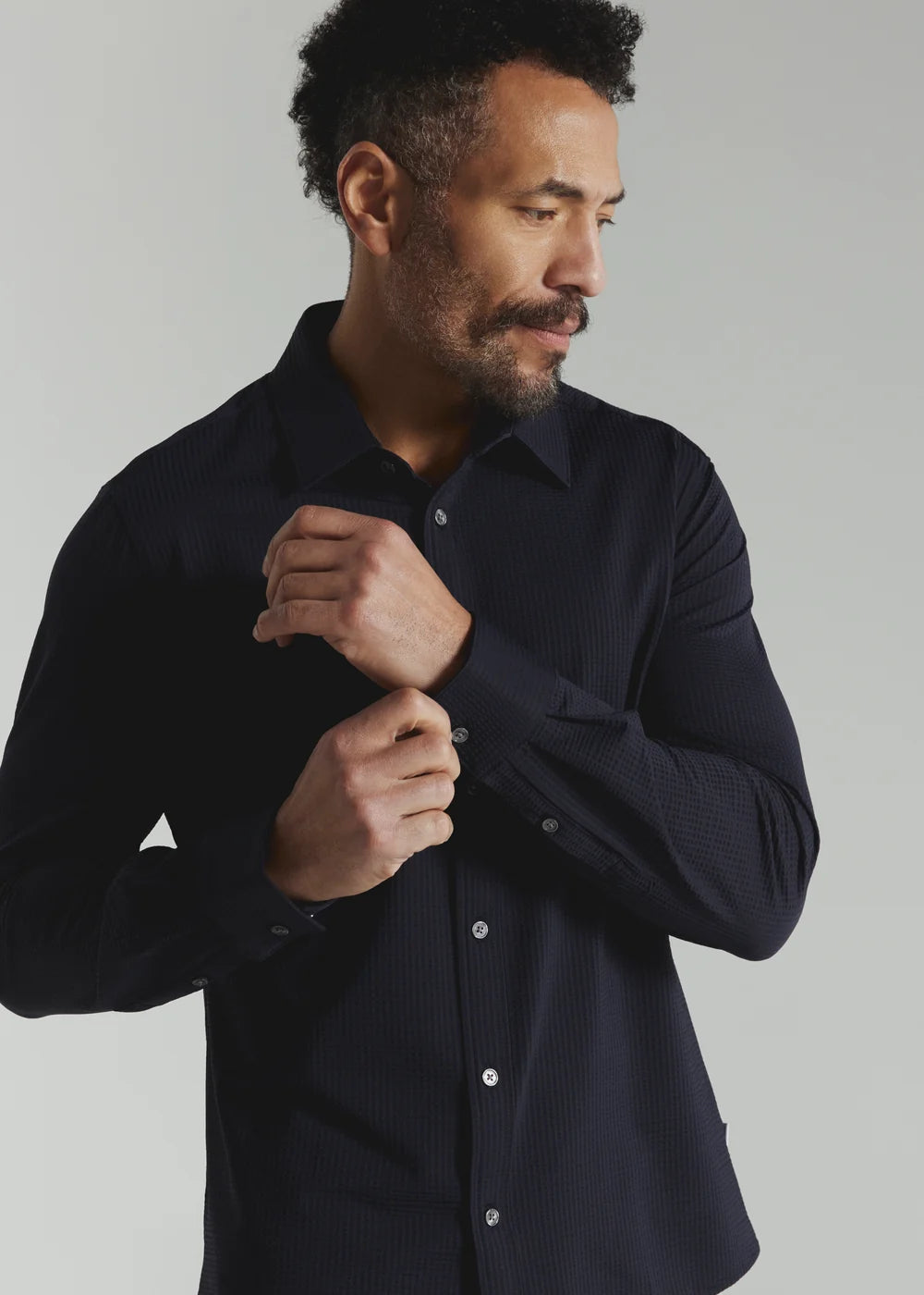 Ferris Seersucker Stretch Long Sleeve Shirt- Navy