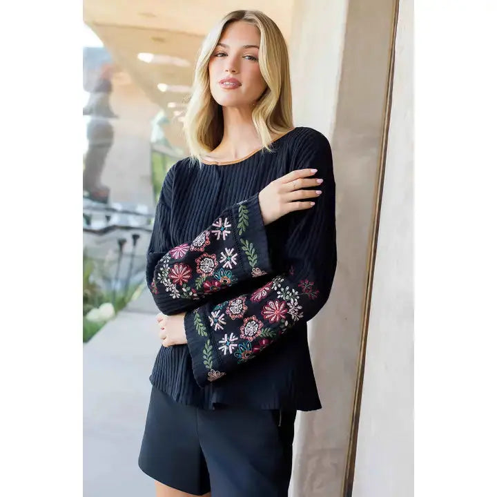 Embroidered Bell Sleeve Top THML