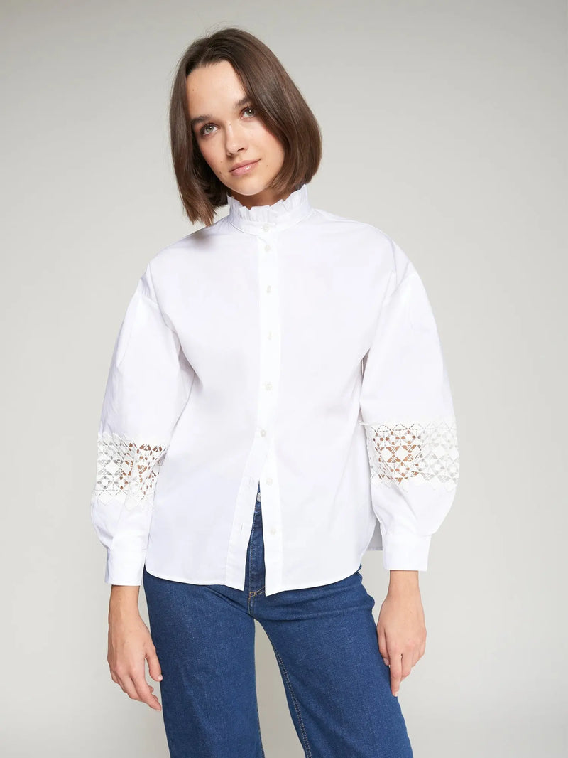 WHITE POPLIN SHIRT WITH LACE SLEEVES Vilagallo