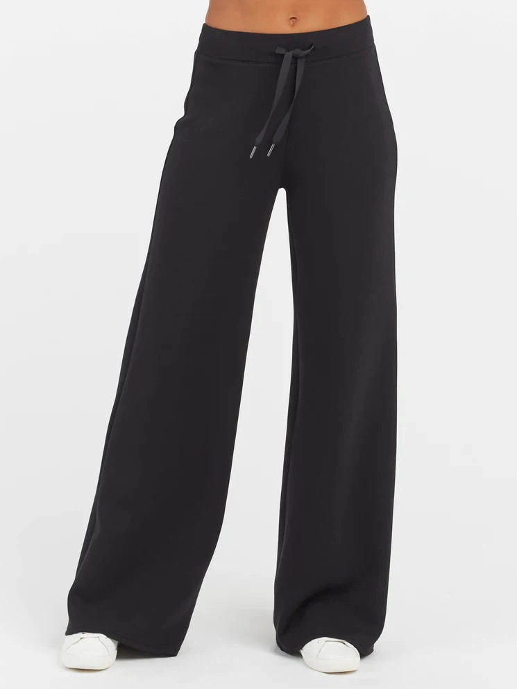 AirEssentials Wide Leg Pants